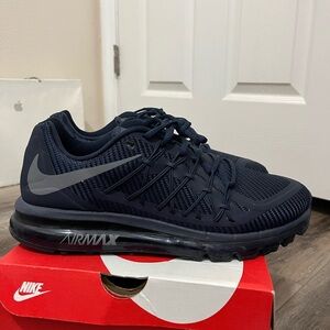 Nike Air Max 2017 navy sneakers. Brand new in box